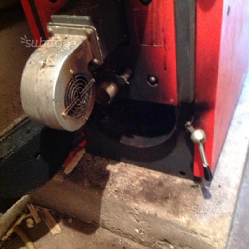 Caldaia legna a gassificazione 29 kw