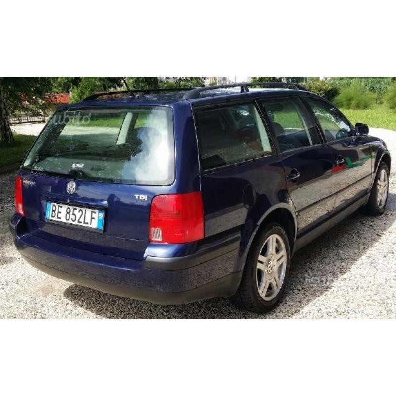 VOLKSWAGEN Passat 5ª serie - 1999