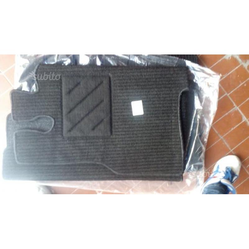 Tappetini per Fiat Ducato 9 posti