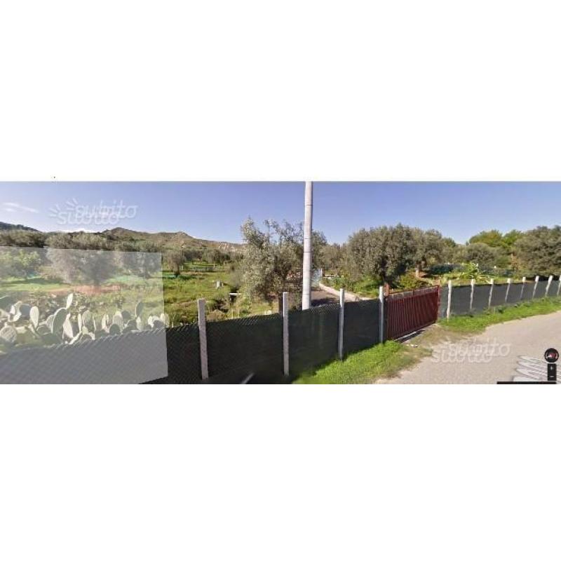 Terreno agricolo pozzo ed energia elettrica