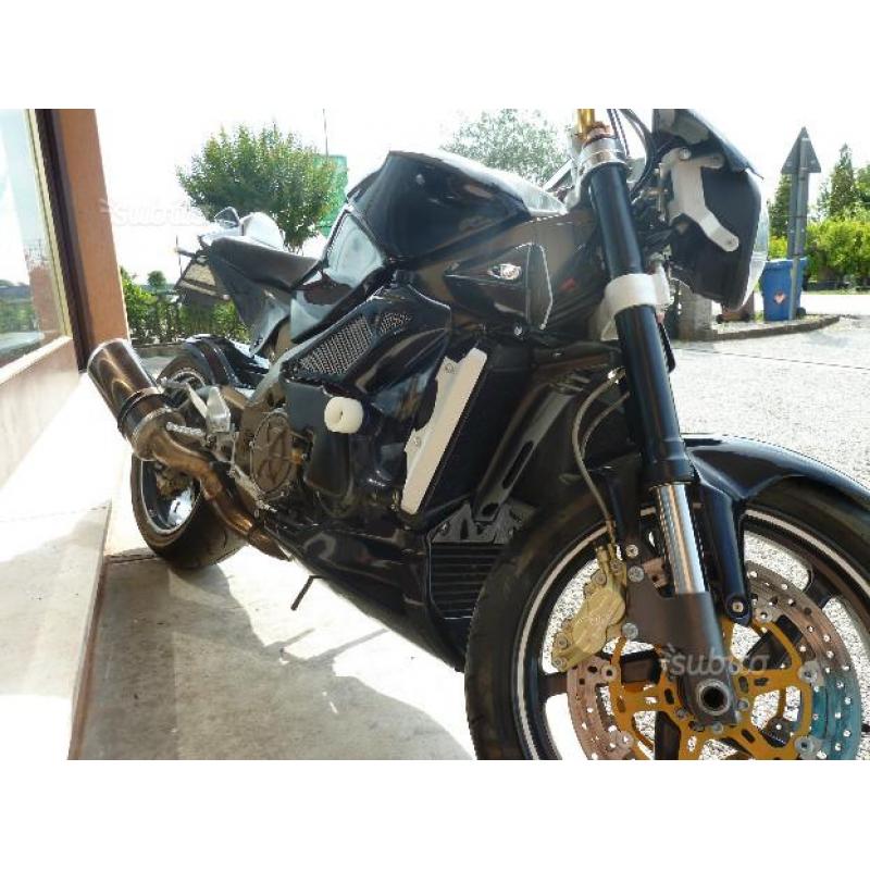 Aprilia Tuono 1000
