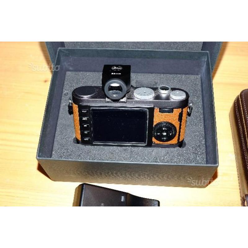 Leica X1