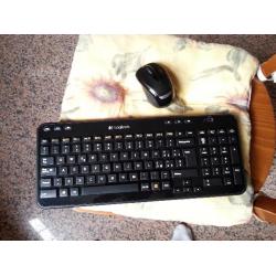 Mouse e tastiera wireless