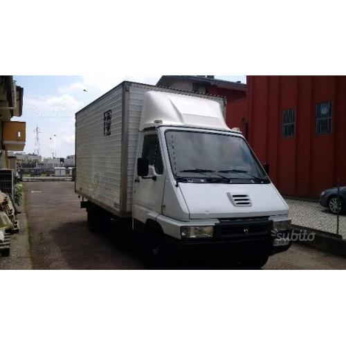 Autocarro trasporto renault master