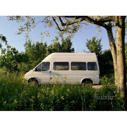 Prezzo ridotto - Ford Transit 1996 tetto alto