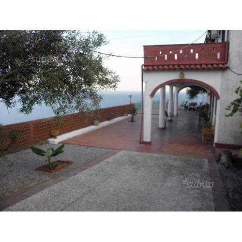 Last minute Luglio- Villa al mare 8-10 posti