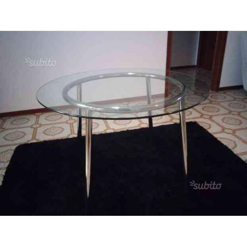 Tavolo di vetro
