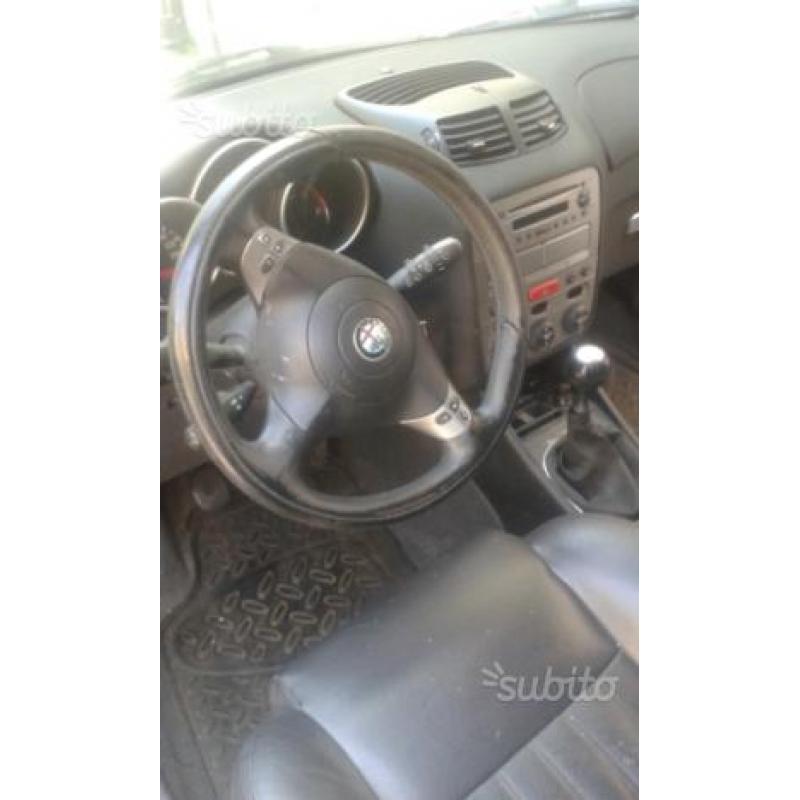 Alfa Romeo 147. j td 16v