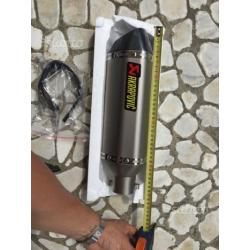 Scarico akrapovic mai usati