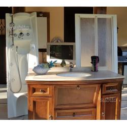 Arredo bagno Napoli colonna doccia mobile e porta