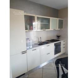 Cucina scavolini + tavolo allungabile miniform