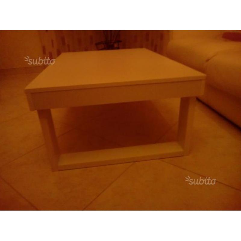 Tavolino nero in legno