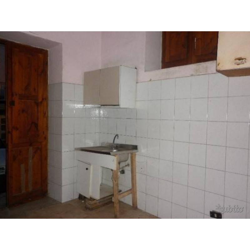 Soluzione da ristrutturare %u20ACuro 18.000,00