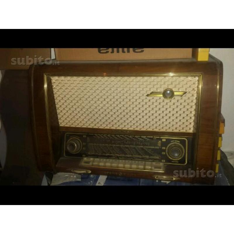 1 radio anticha funzionante