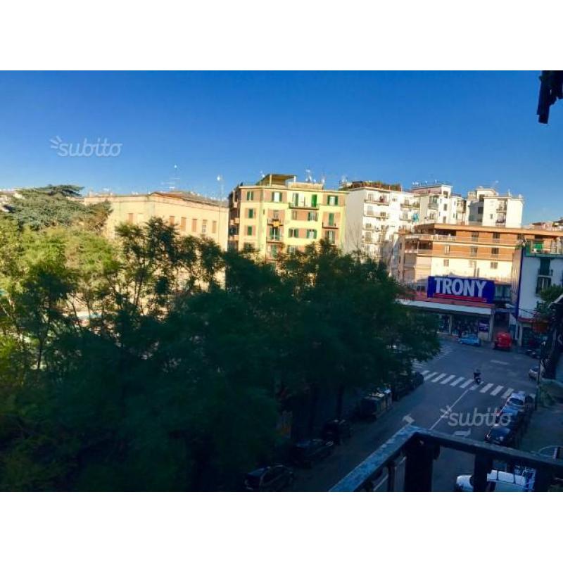 Vomero centro, 4 vani ristrutturato