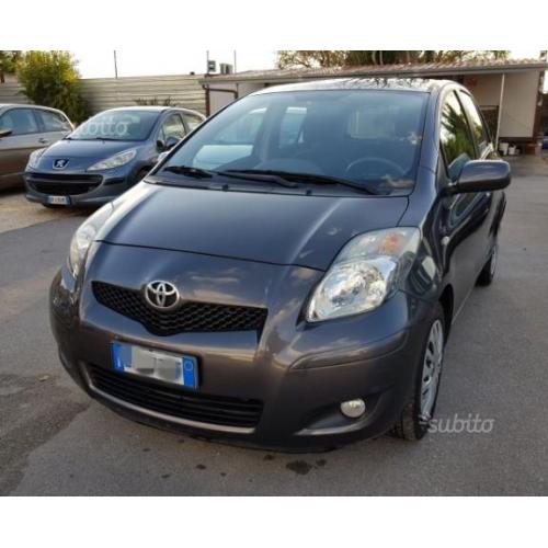 TOYOTA Yaris 1.3 GPL NUOVO