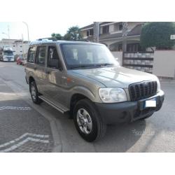 Mahindra goa 2.5 crde glx 4w autocarro