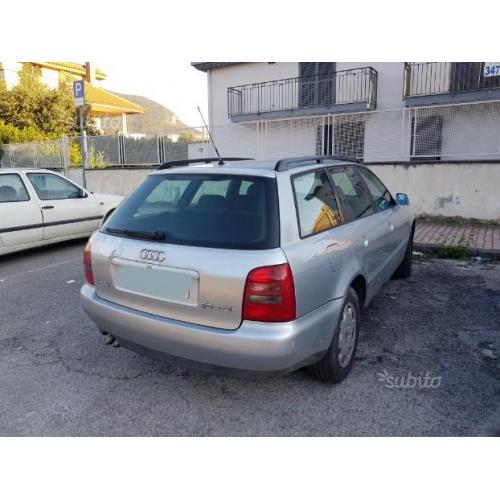 AUDI A4 1ª serie - 1998