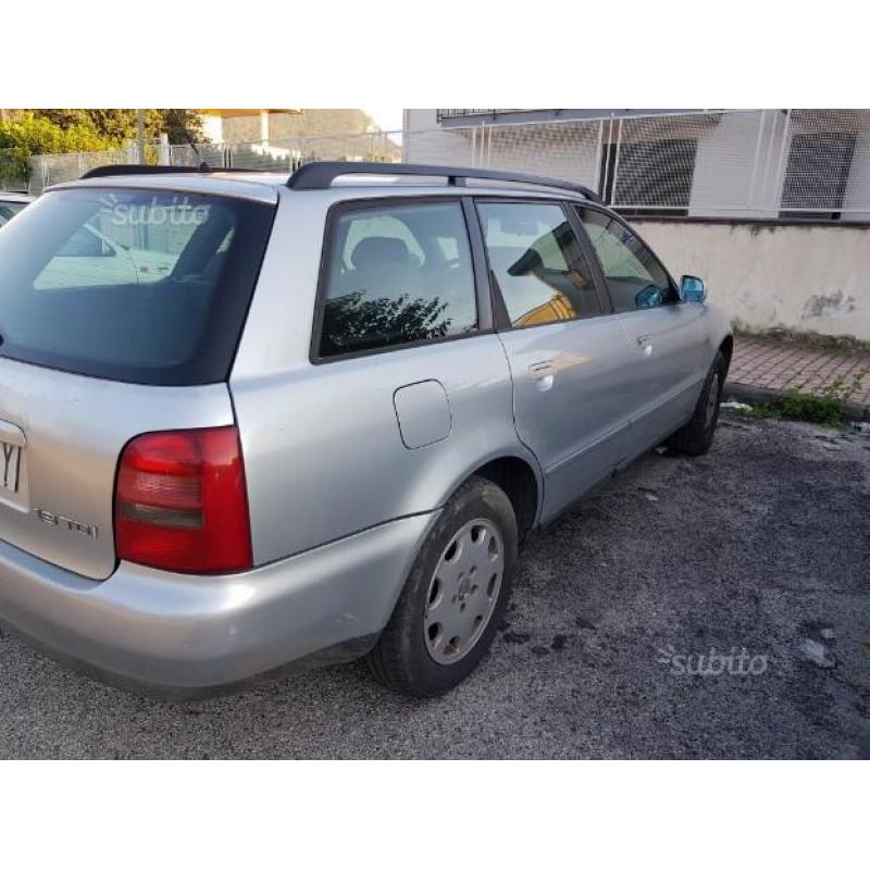 AUDI A4 1ª serie - 1998