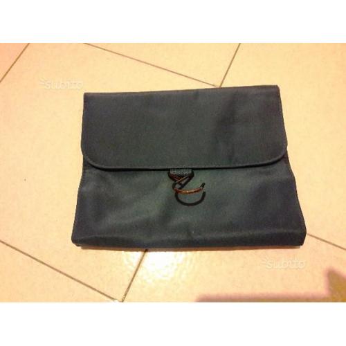Trousse l'Oreal euro 8,90