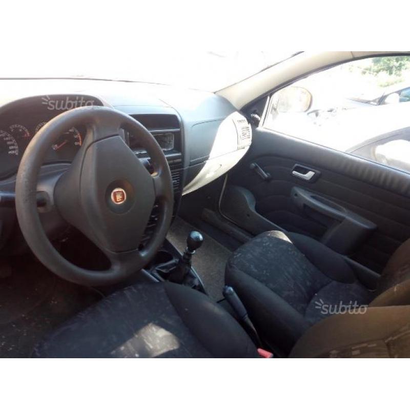 FIAT Strada - 2011 1.3 mtj