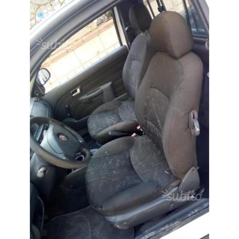 FIAT Strada - 2011 1.3 mtj