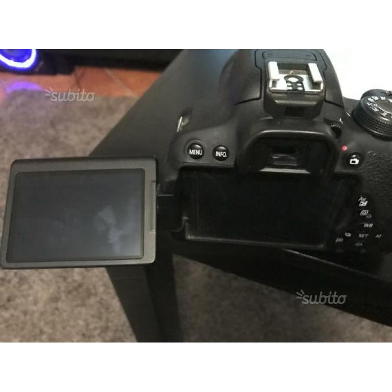 Canon eos 700d con 18-55 canon