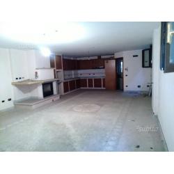 Stabile e 2 ville a schiera