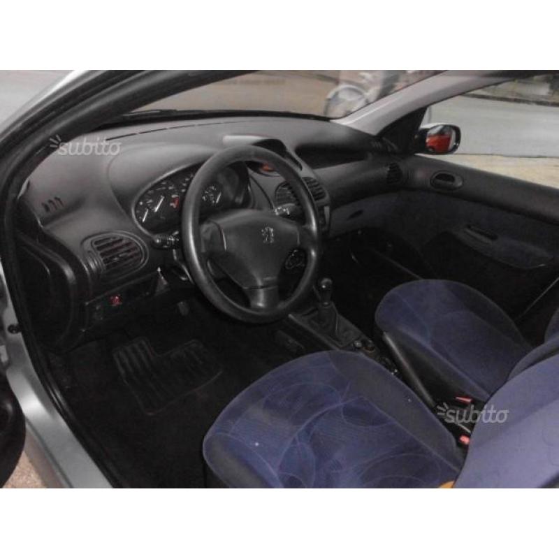 PEUGEOT 206 1.1CC METANO(privato) - 2001