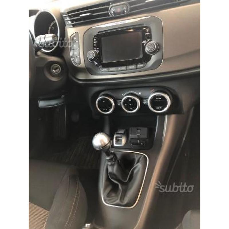 ALFA ROMEO Giulietta 2014 1.6 DISTINCTIVE