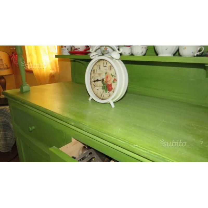 Credenza in legno shabby