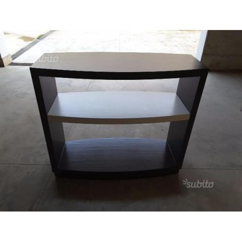 Mobile da appoggio completamente in legno con ruot