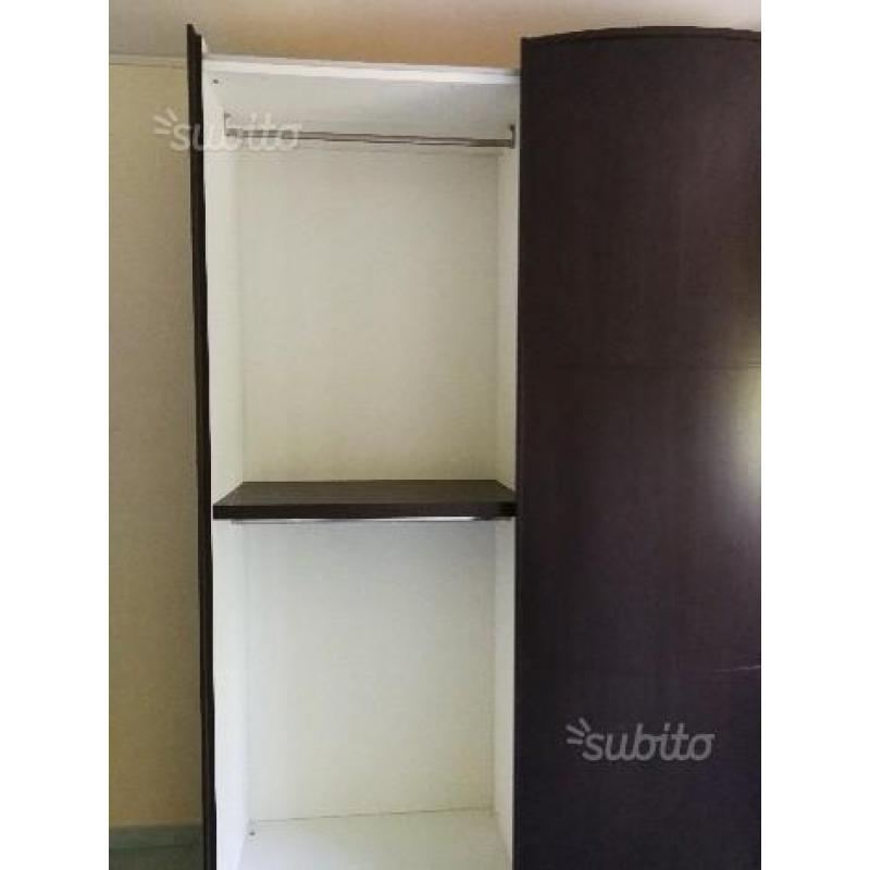 Armadio con anta specchio