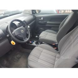 VOLKSWAGEN Fox - 2009