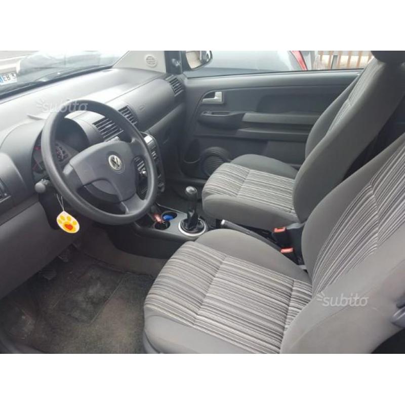 VOLKSWAGEN Fox - 2009