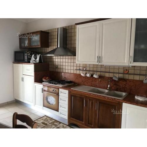 Cucina in legno rovere bianca