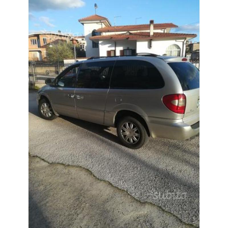 Chrysler grand voyager