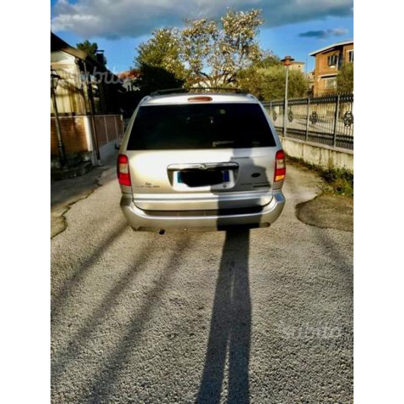 Chrysler grand voyager