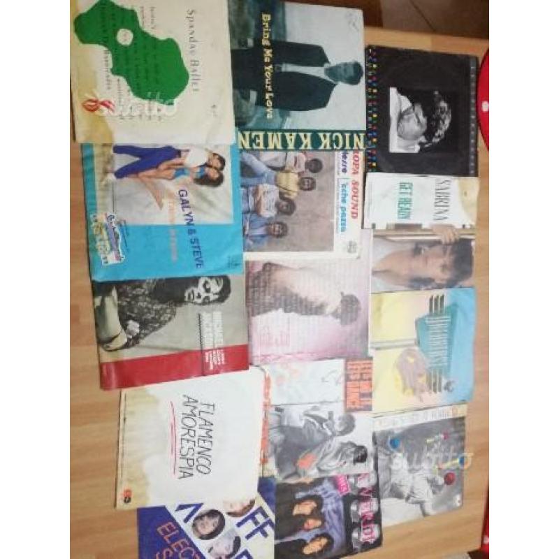 Disci in vinile anche rari