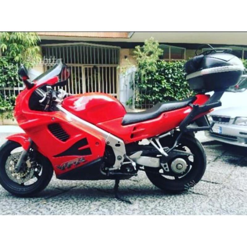 Honda VFR 750 D'EPOCA PREZZO TRATTABILE