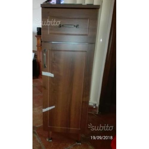 Mobile in legno