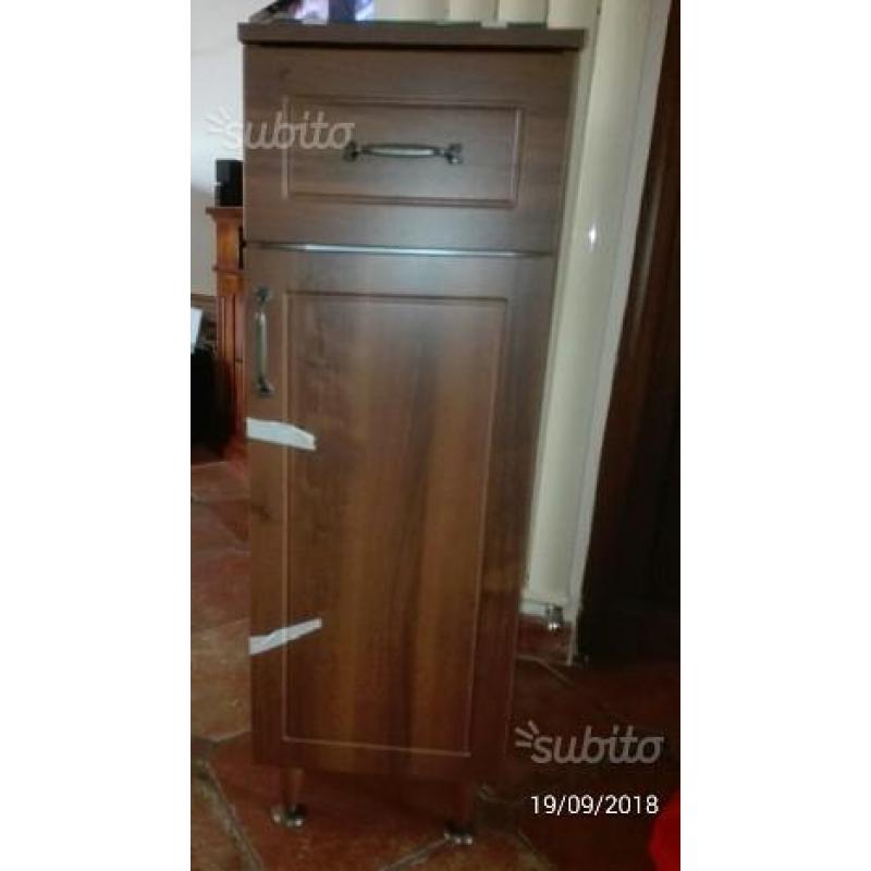Mobile in legno