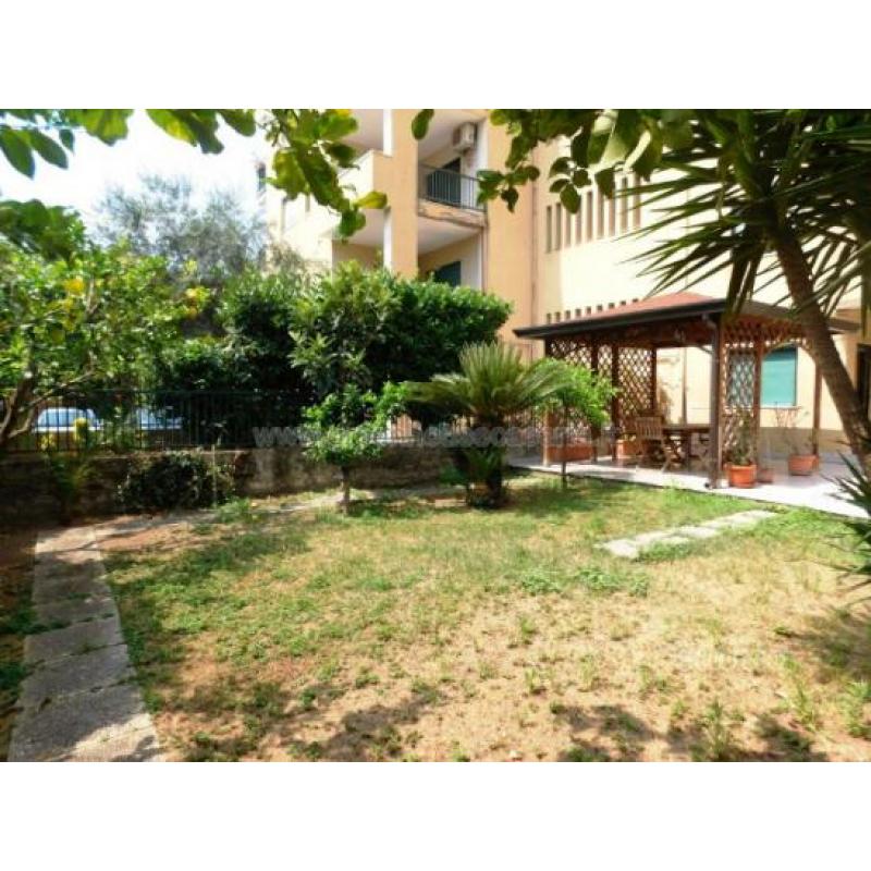 Appartamento con giardino in Via Aia Vecchia