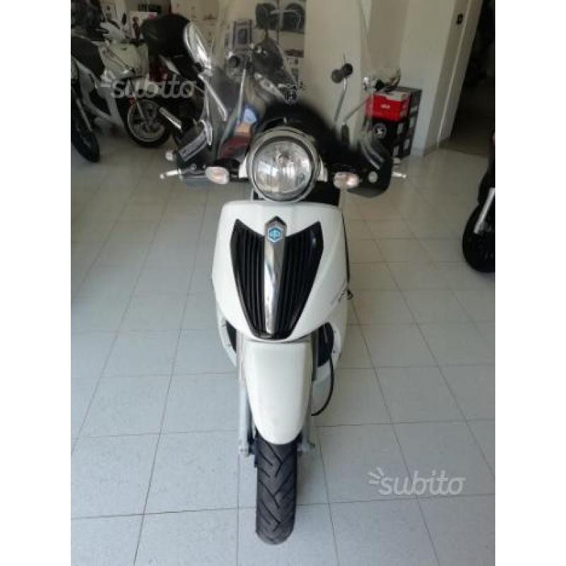 Carnaby 300 cruiser assicurazione conve