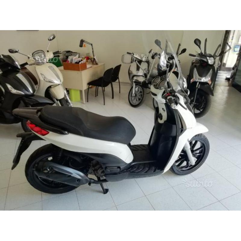 Carnaby 300 cruiser assicurazione conve