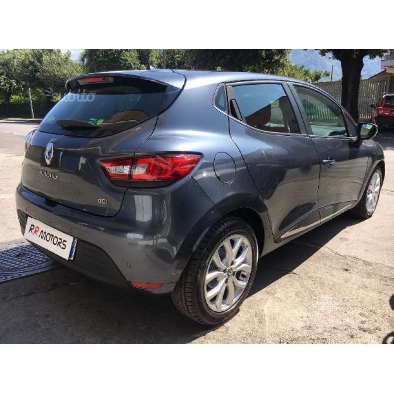 Concessionaria:renault clio 1.5 diesel 2017