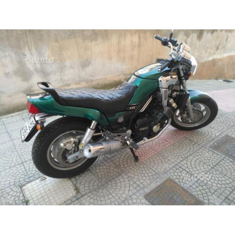 Yamaha Fzx 750