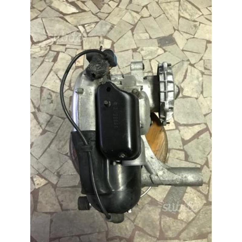 Motore vespa PX200