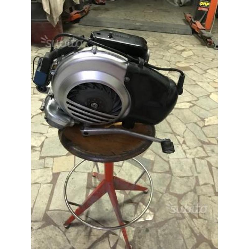 Motore vespa PX200