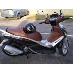 Beverly 300 2014